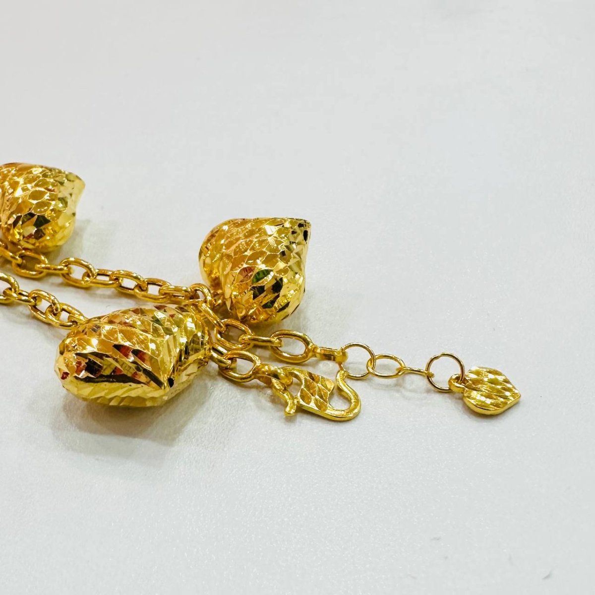 22k / 916 Gold Anchor Link With Dangling Big Hearts Bracelet - Best Gold Shop 22k gold 22k gold bracelet 916 gold Bracelets