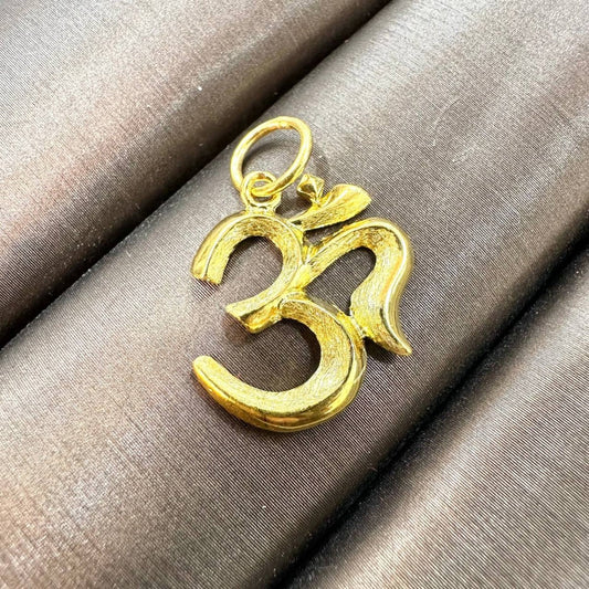 Gold Om Pendant Meaning | 916 & 999 Gold Jewellery Guide - Best Gold Shop