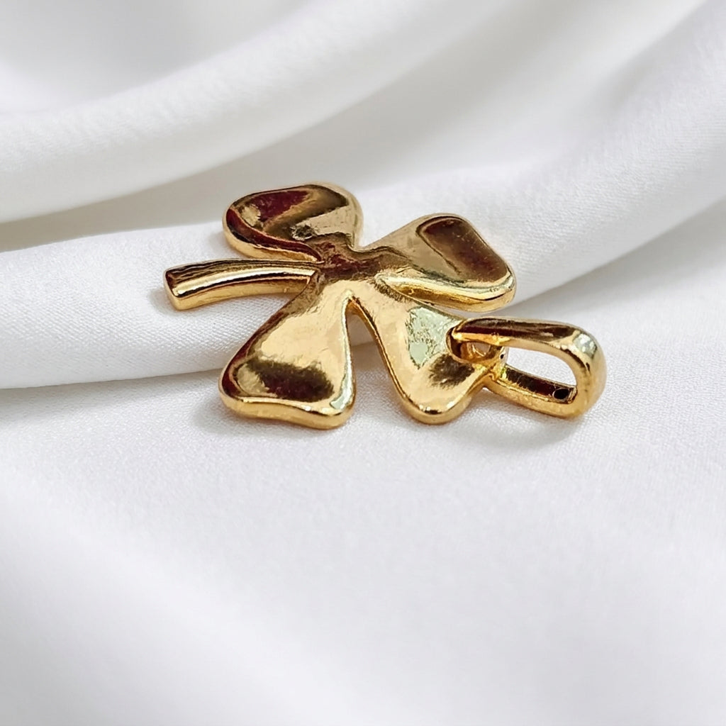 22K / 916 Gold Lightweight Pendants & Charms – Below $200 0.13g to 0.4g