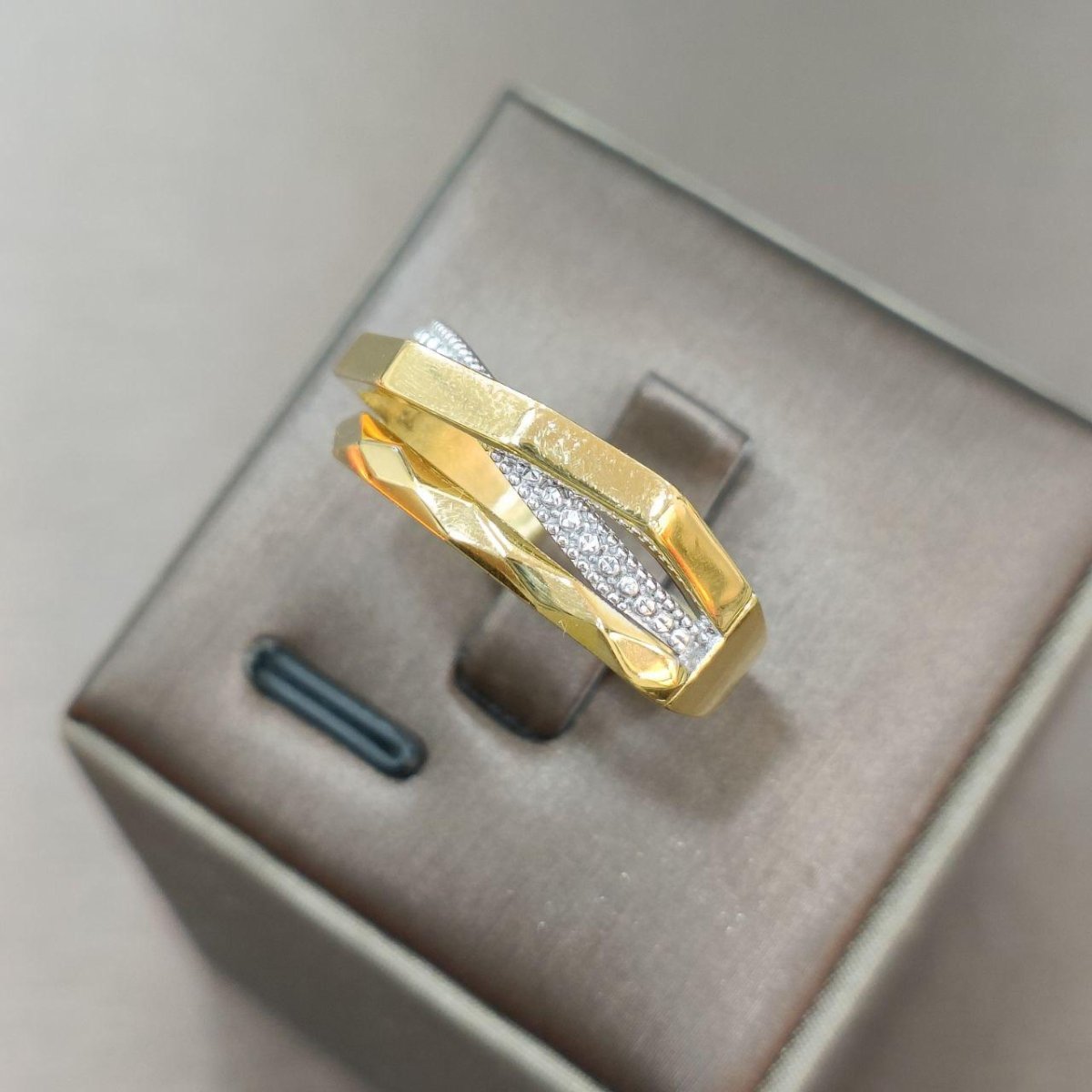 22k / 916 Gold 3 Row Crystal Ring - Best Gold Shop 22k gold 22k gold ring 916 gold