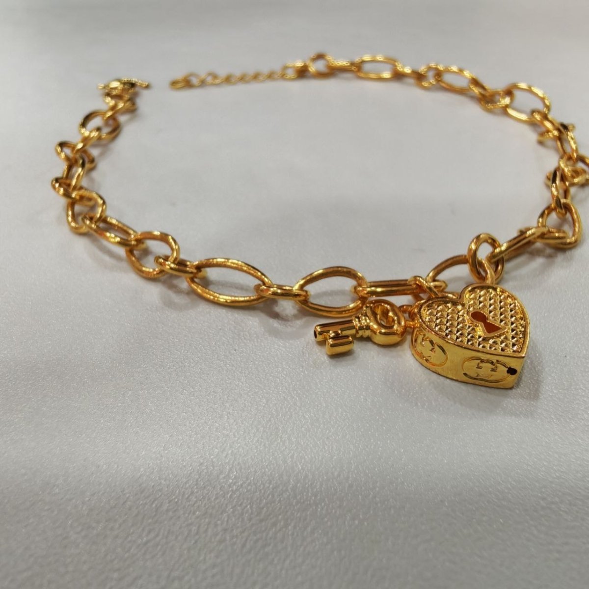 22k / 916 Gold Anchor Link Bracelet with Heart Lock and Key - 22k gold 22k gold bracelet 916 gold Bracelets
