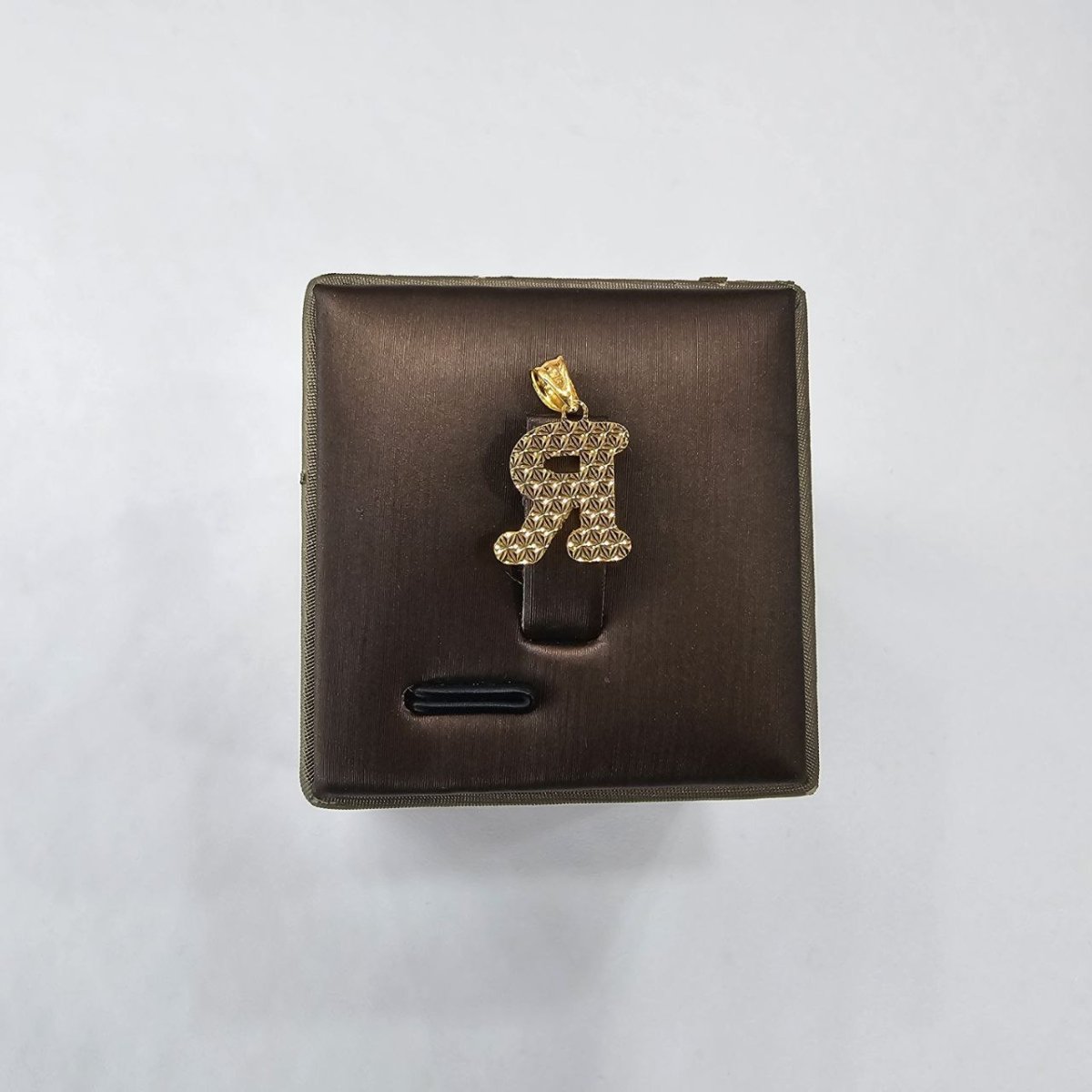 22k / 916 Gold Crush Alphabets Pendants - 22k gold 22k gold pendant 916 gold Charms & Pendants