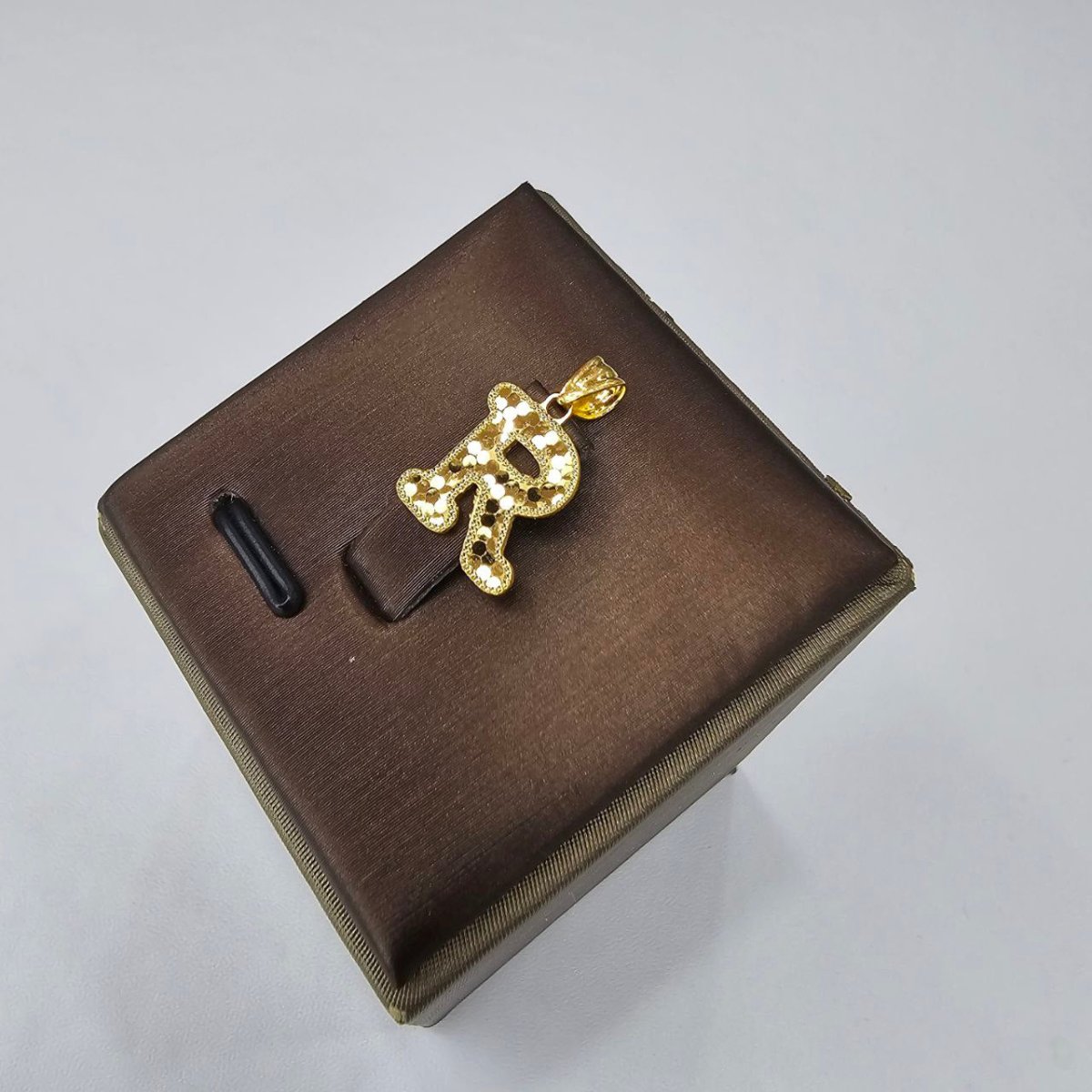 22k / 916 Gold Crush Alphabets Pendants - 22k gold 22k gold pendant 916 gold Charms & Pendants