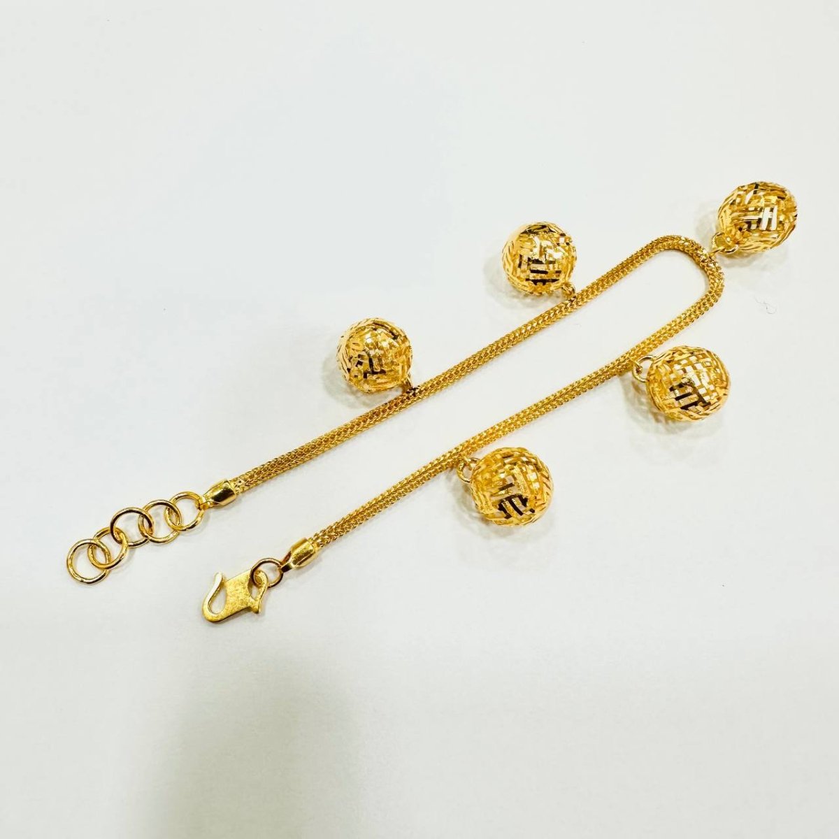 22k / 916 Gold Dragon Bracelet with Dangling Mesh Ball - Best Gold Shop 22k gold 22k gold bracelet 916 gold 916 gold