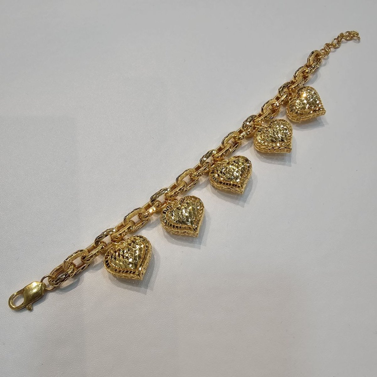 22k / 916 Gold Golden Heart Charm Bracelet - Best Gold Shop 22k gold 22k gold bracelet 916 gold Bracelets