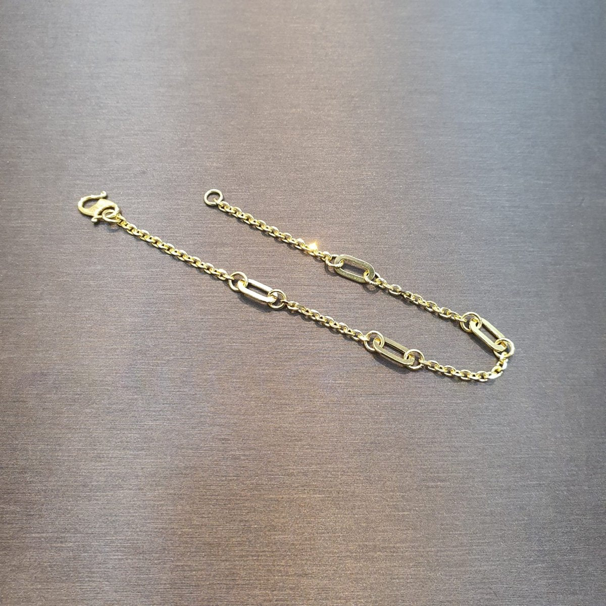 22k / 916 Gold Golden Link Charm Bracelet - Best Gold Shop 22k gold 22k gold bracelet 916 gold Bracelets