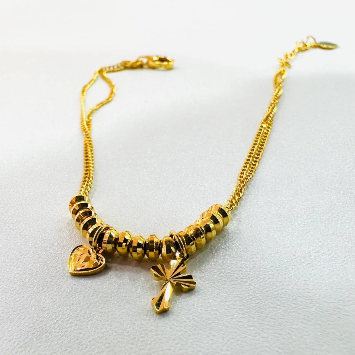 22k / 916 Gold Heart Dangling Bracelet demure and elegant - Best Gold Shop 22k gold 22k gold bracelet 916 gold Bracelets