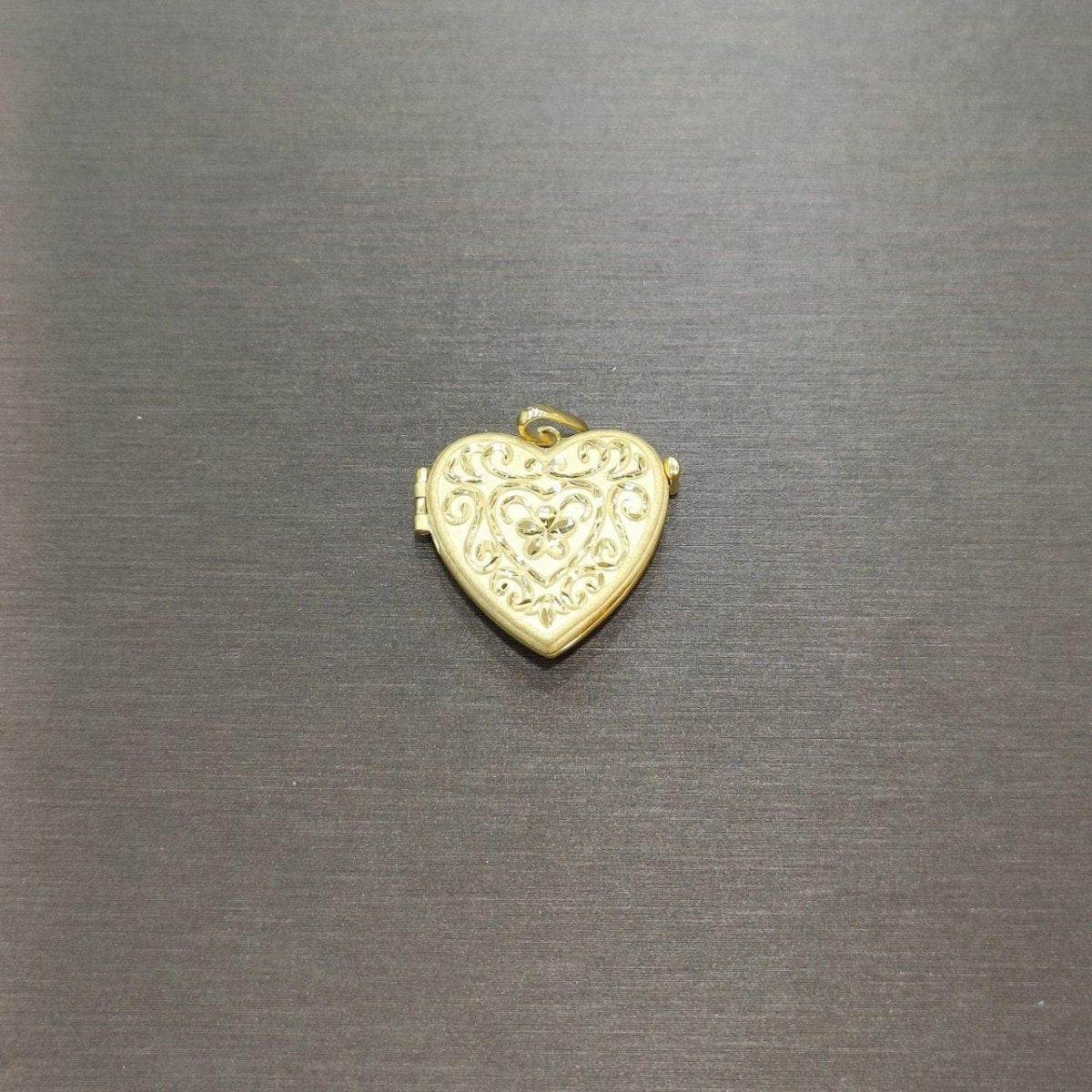 22k / 916 gold heart photo frame pendant by Best Gold Shop - 22k gold 22k gold pendant 916 gold Charms & Pendants