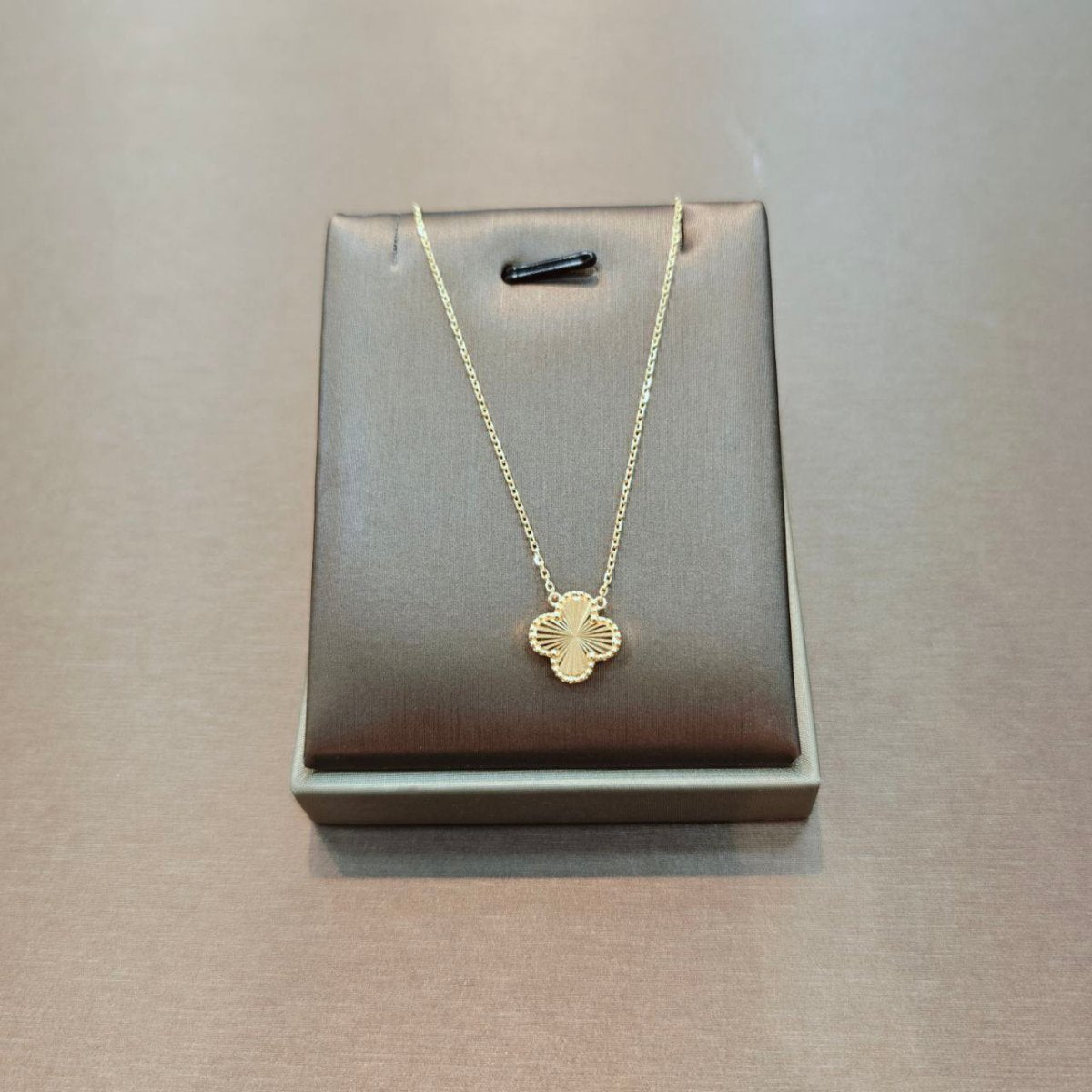 22k / 916 Gold Quatrefoil Necklace - Best Gold Shop 22k gold 22k gold necklace 916 gold Necklaces