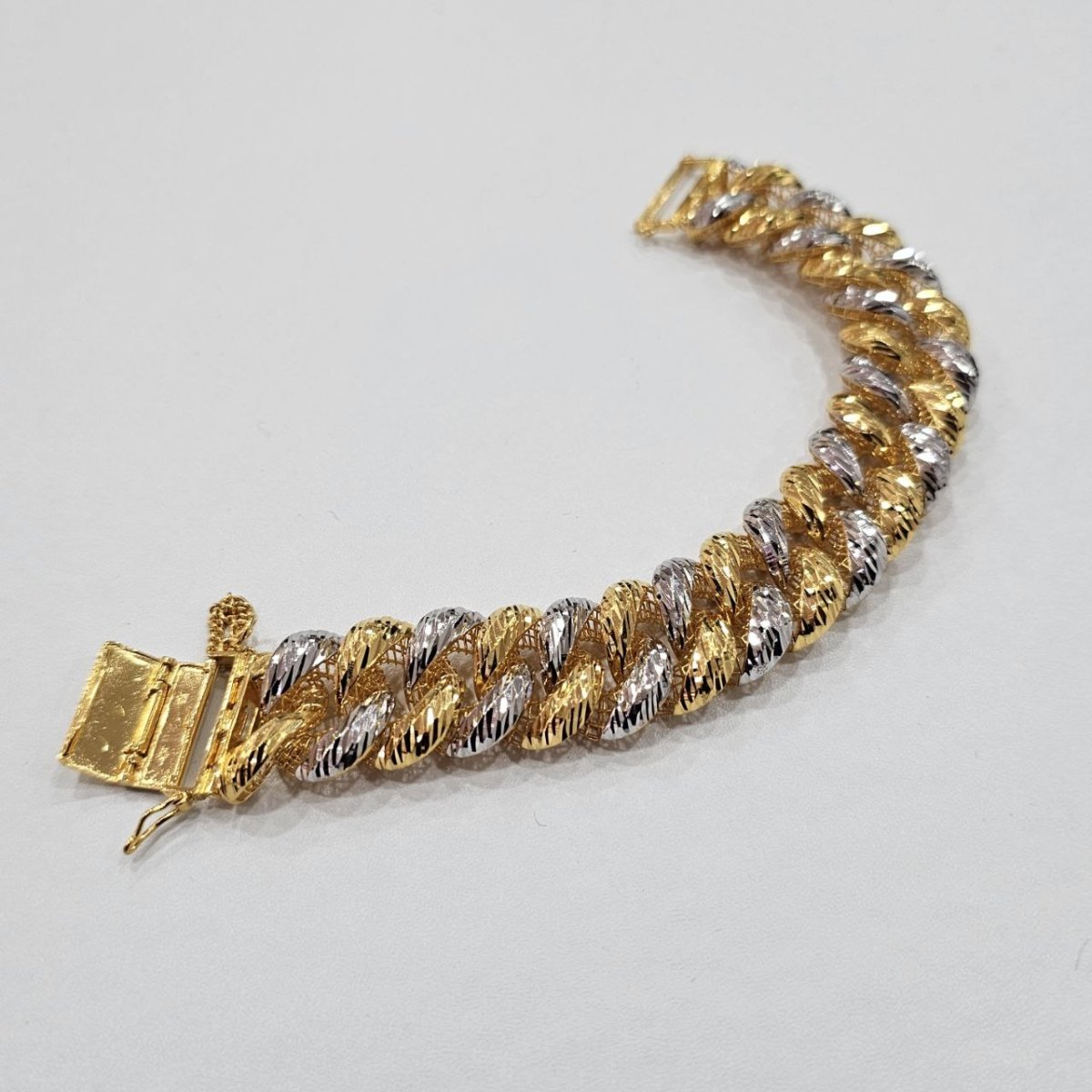 22K / 916 Gold Royal Twist Bracelet by Best Gold Shop - Best Gold Shop 22k gold 22k gold bracelet 916 gold Bracelets