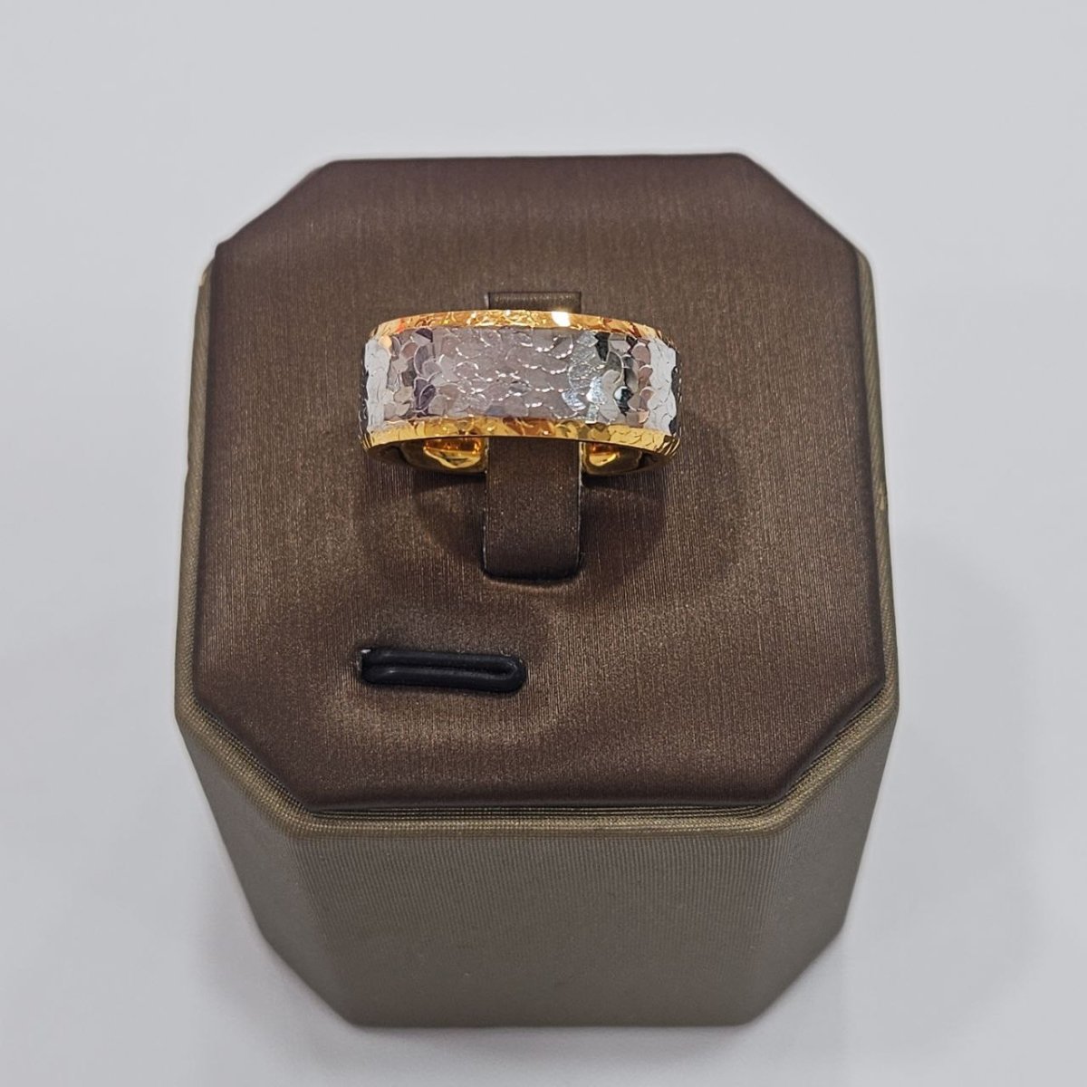 22k / 916 Gold Shimmer Cutting Ring 2 Tone - 22k gold 22k gold ring 916 gold Rings