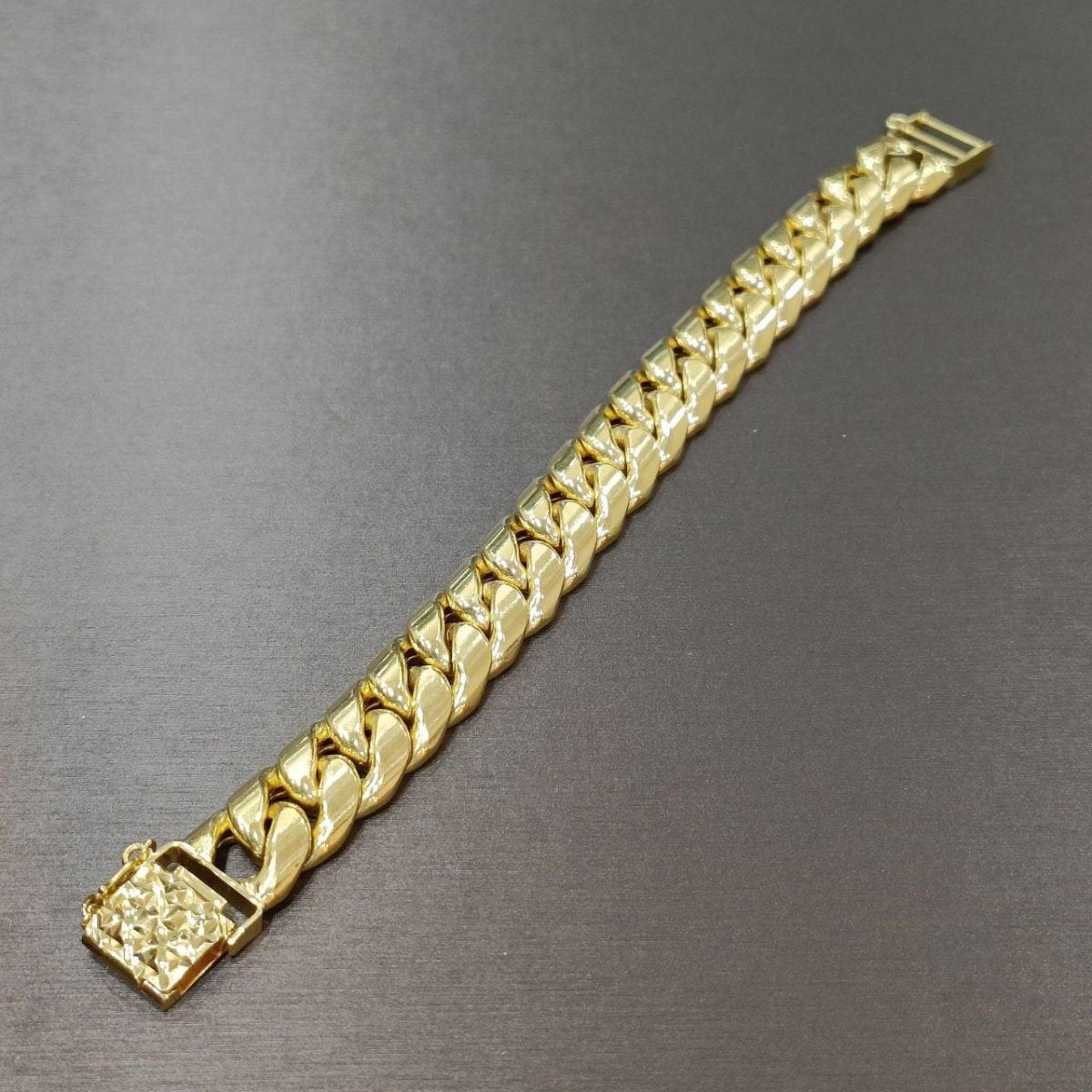 22k / 916 Gold Shiny Unisex Bracelet - Best Gold Shop 22k gold 22k gold bracelet 916 gold 916 gold