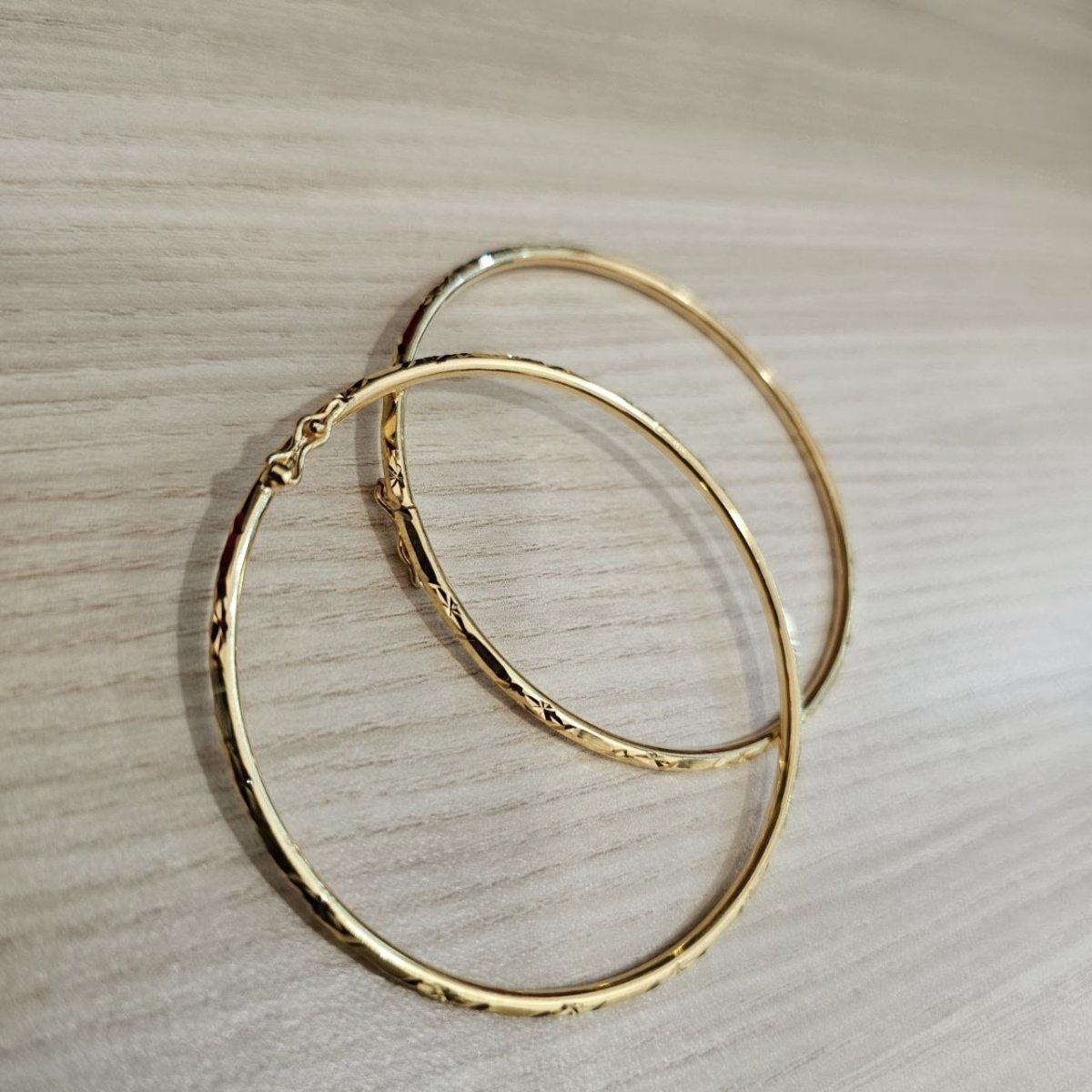 22k / 916 Gold Slim Cutting Design Bangle V3 by Best Gold ShopBraceletsBest Gold Shop
