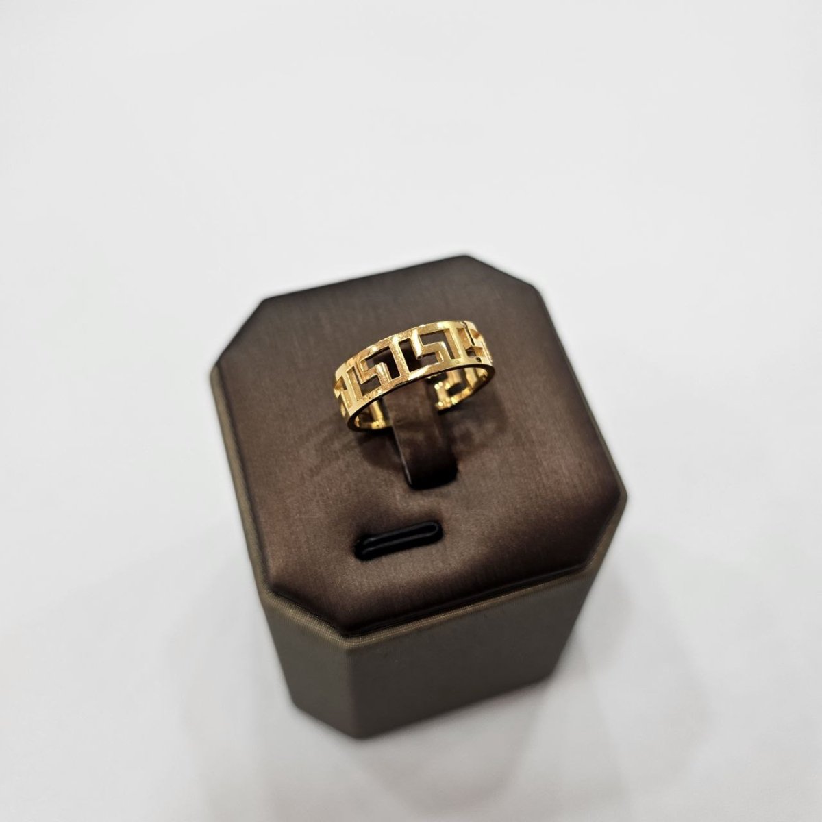 22K / 916 Gold Wan Zi Ring – High Polish Finish - 22k gold 22k gold ring 916 gold Rings