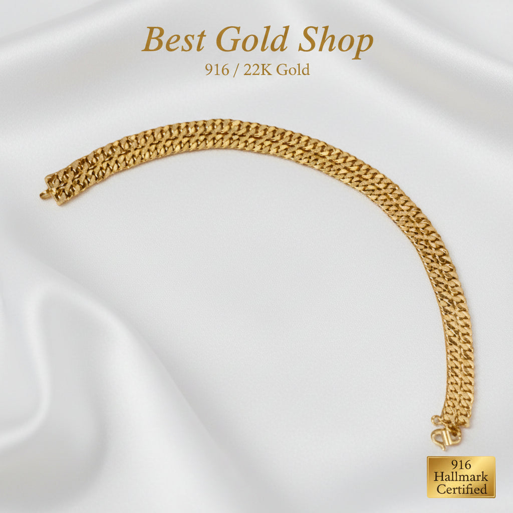 Close-up texture of 22K gold Cowboy chain bracelet.