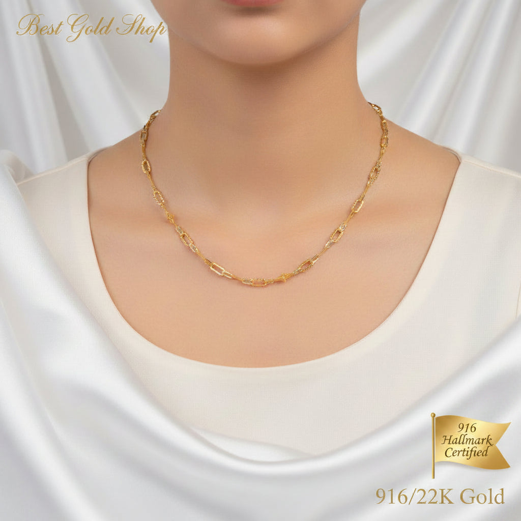 Side view of 916 Gold Diamond-Cut Fancy Link chain necklace.