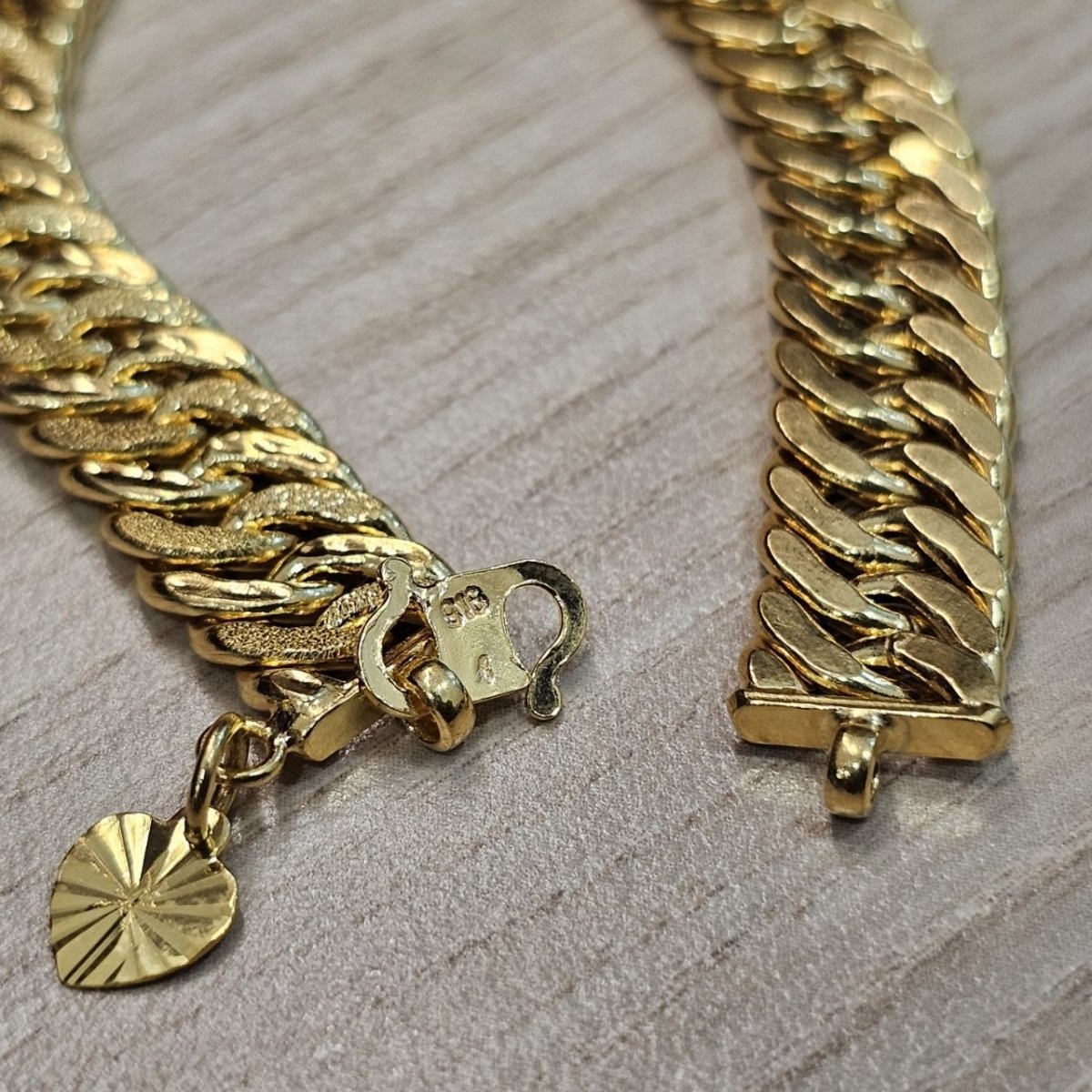916 Gold Lipan Bracelet Light WeightBraceletsBest Gold Shop