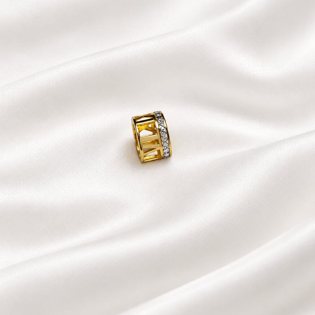 916 gold Roman numeral two-tone charm CM30038, detail view