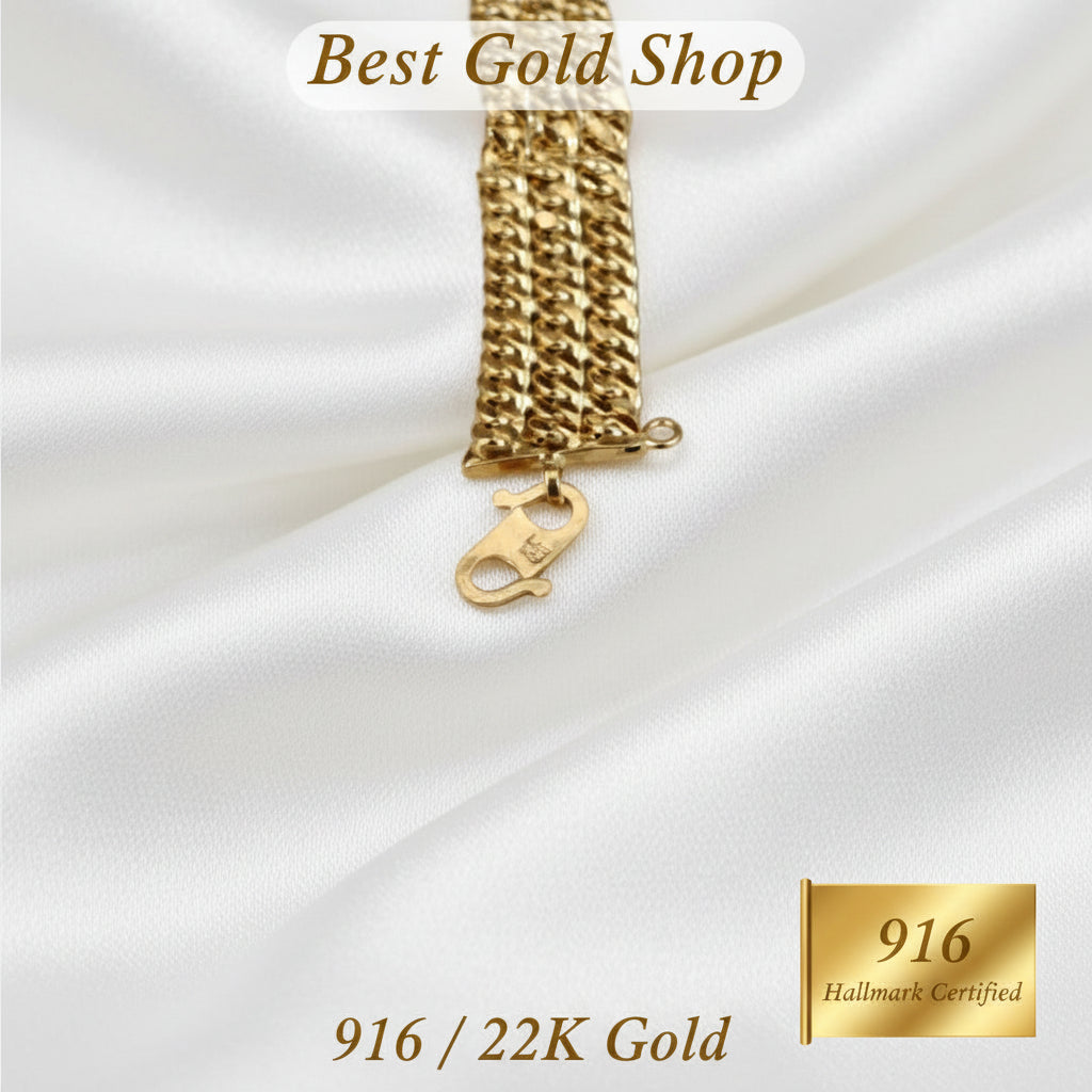 Close-up of clasp on 916 Gold Triplet Cowboy chain bracelet.