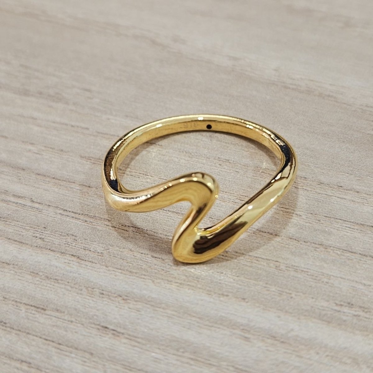 916 Gold Wavy Ring Feather LightRingsBest Gold Shop