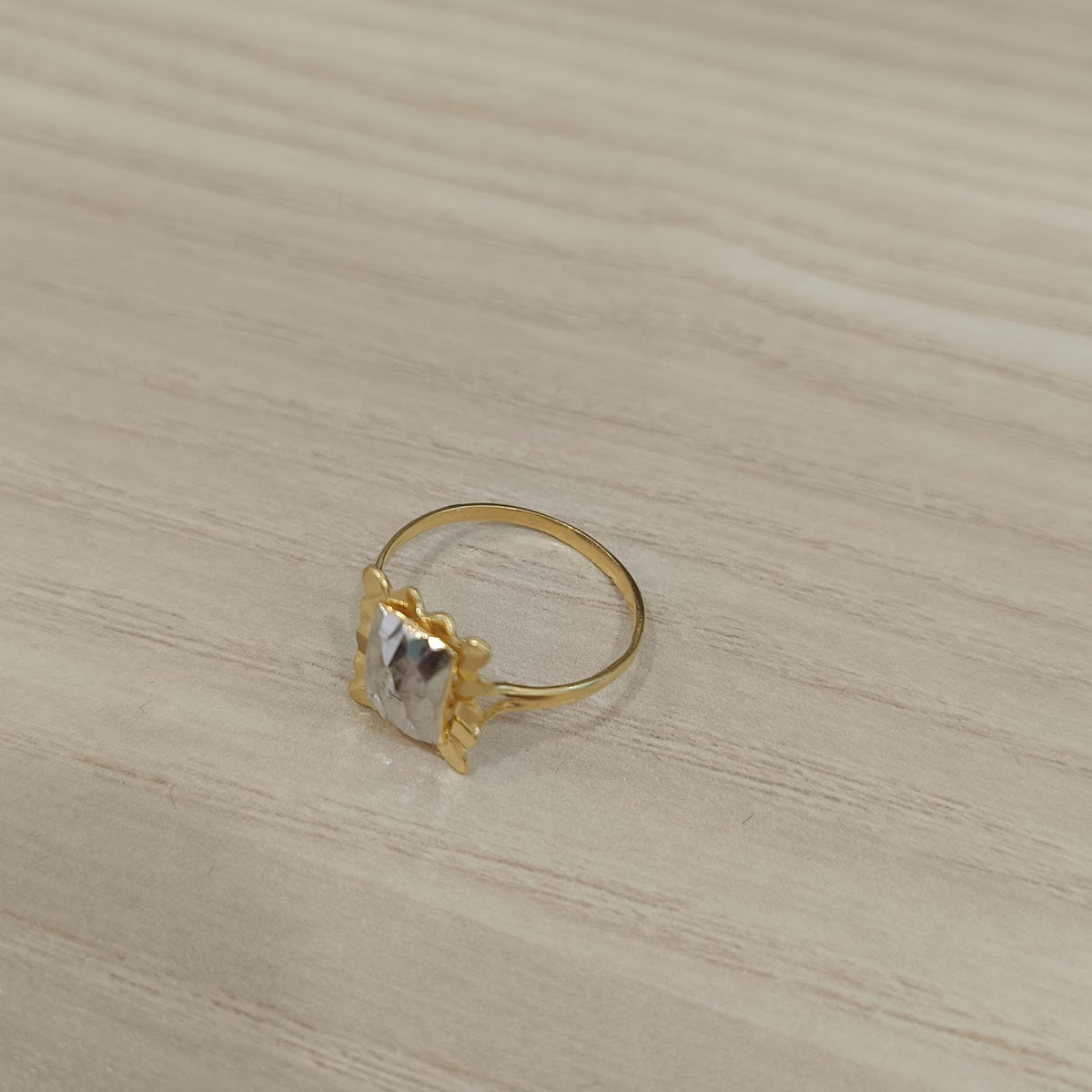 916 Gold Two-Tone Biscot V3 Ring | Elegant 22K Gold Design