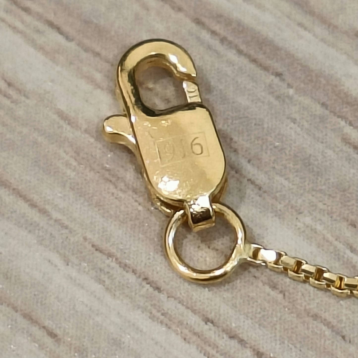 916 Gold Fancy Bead Station Bracelet – 17.5cm
