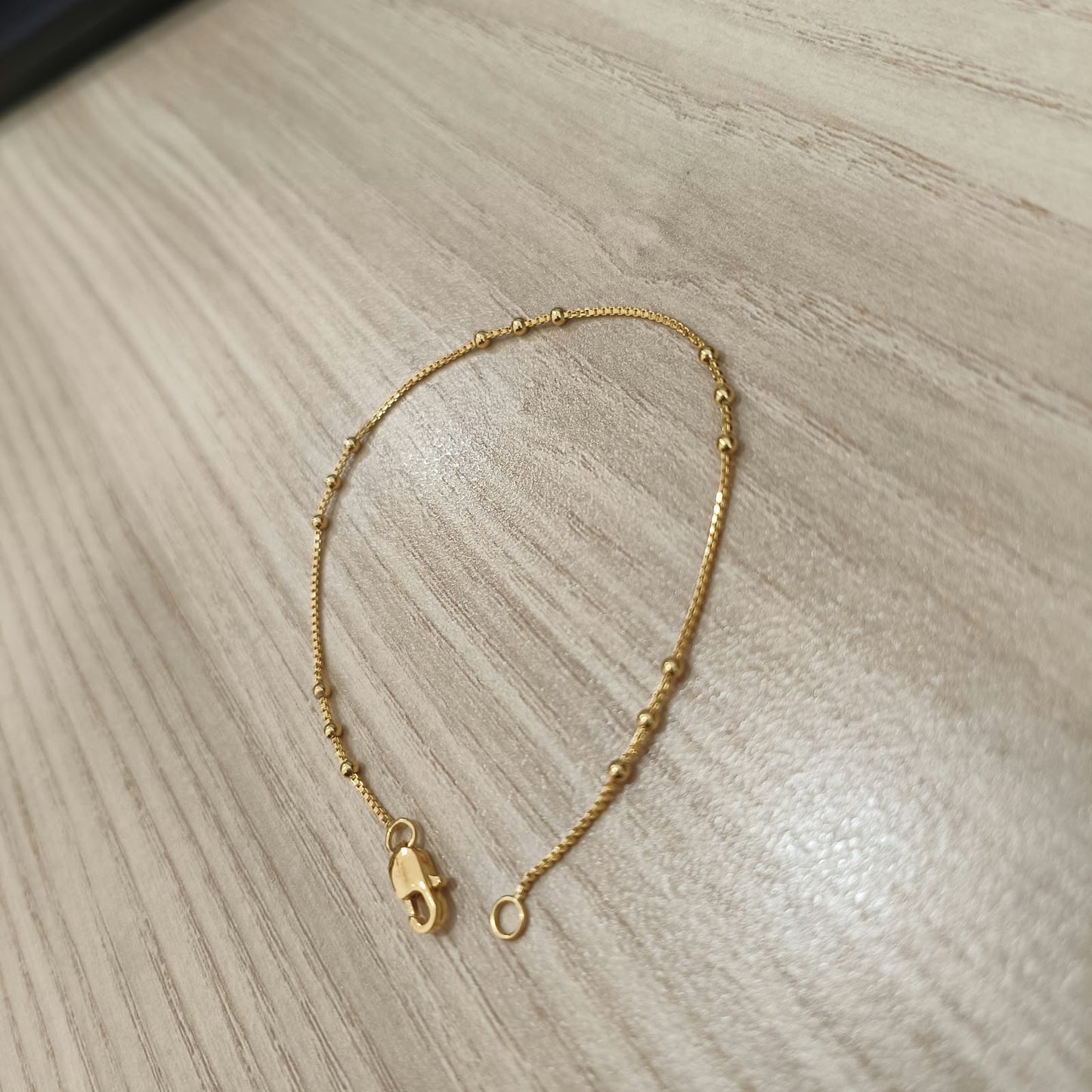 916 Gold Fancy Bead Station Bracelet – 17.5cm