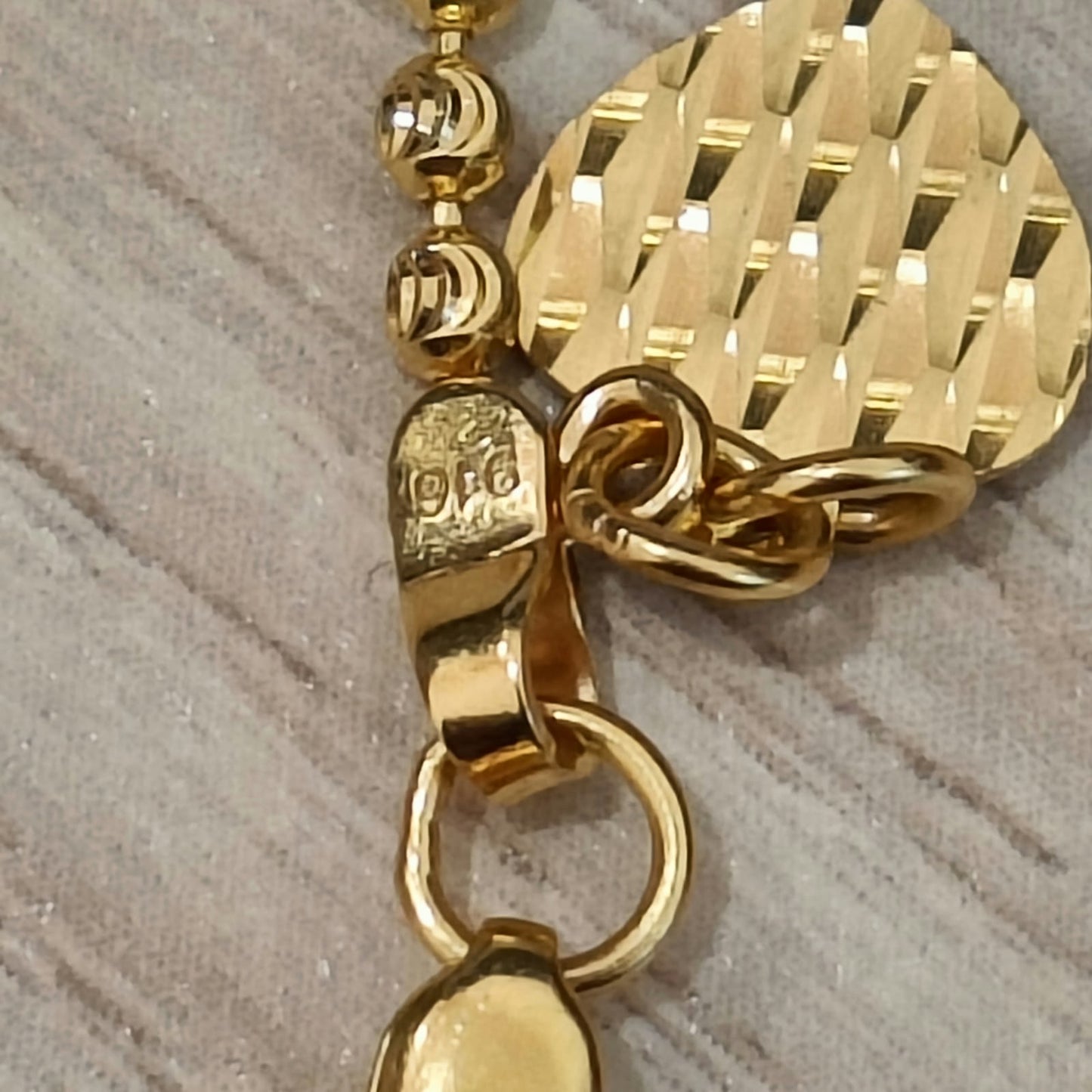 916 Gold Solid Bead Bracelet with Heart Charm