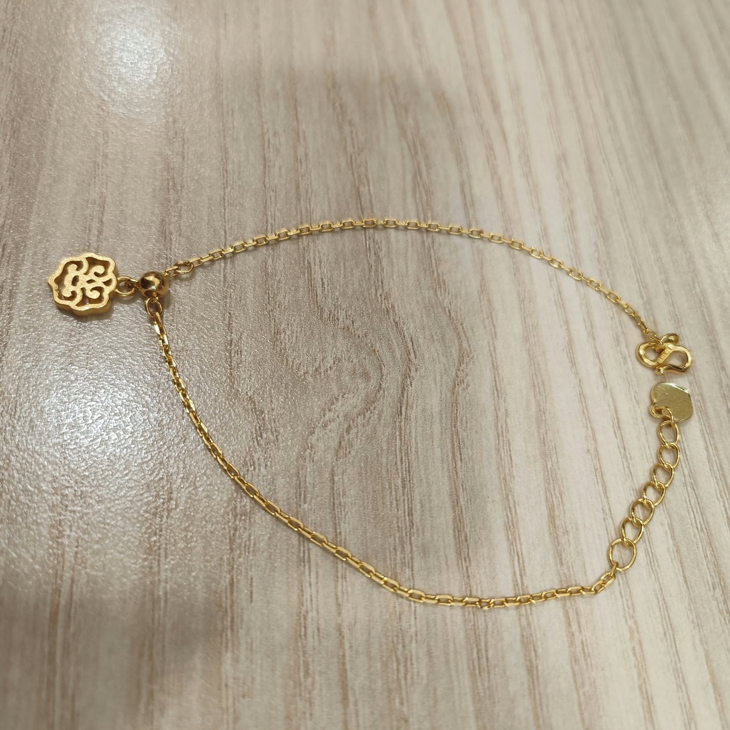 999 Gold Wan Zi Bracelet with Ruyi Charm | Meaningful 24K Gold Design