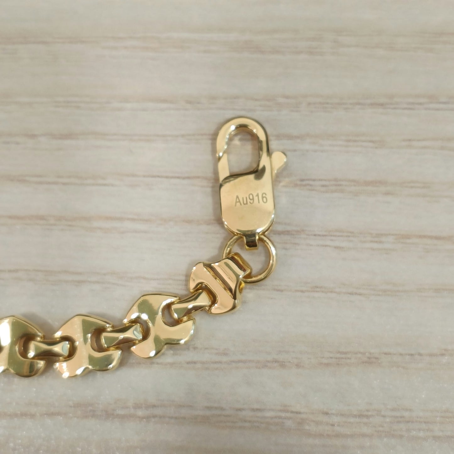 916 Gold Metric Heart Bracelet | Elegant 22K Heart Design