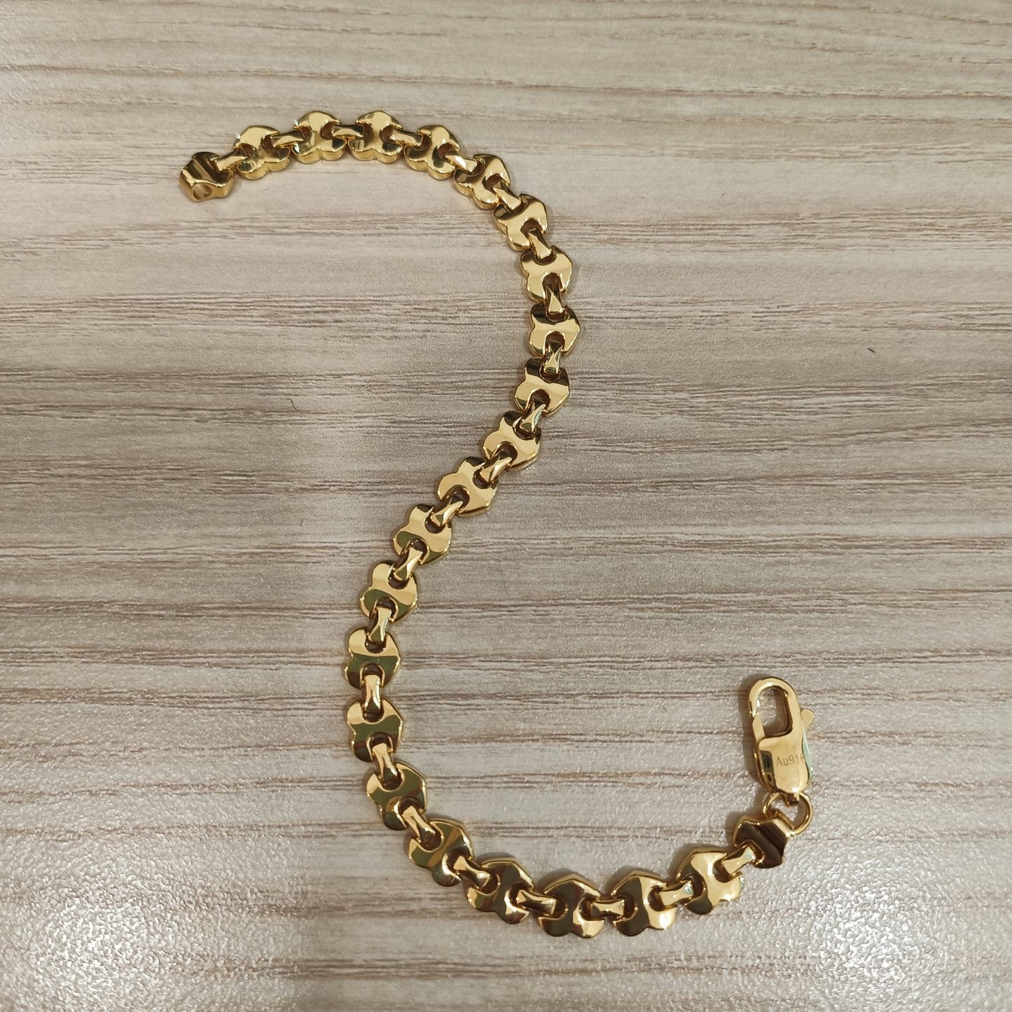 916 Gold Metric Heart Bracelet | Elegant 22K Heart Design