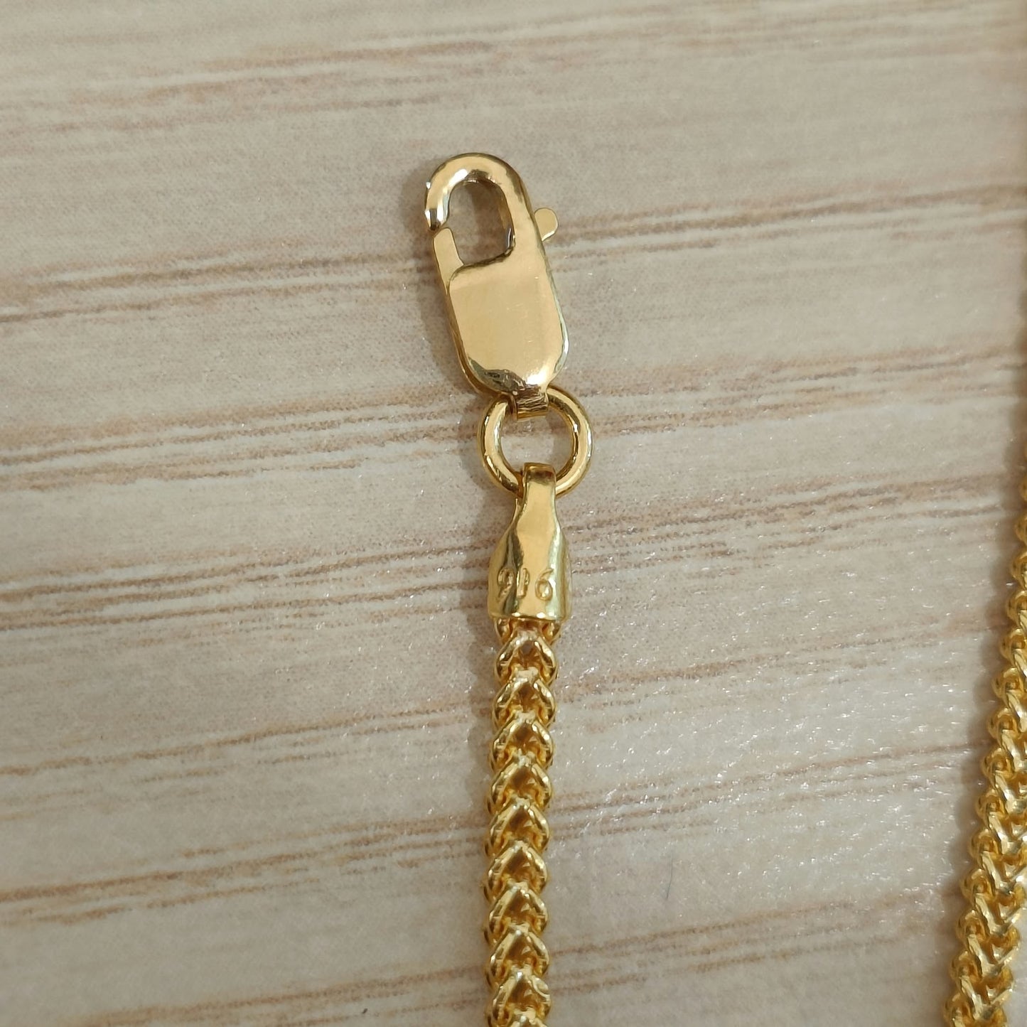 916 Gold Hollow Box Bracelet | Lightweight Classic 22K Gold Design