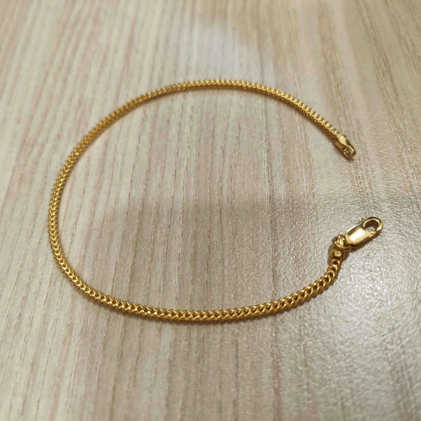 916 Gold Hollow Box Bracelet | Lightweight Classic 22K Gold Design