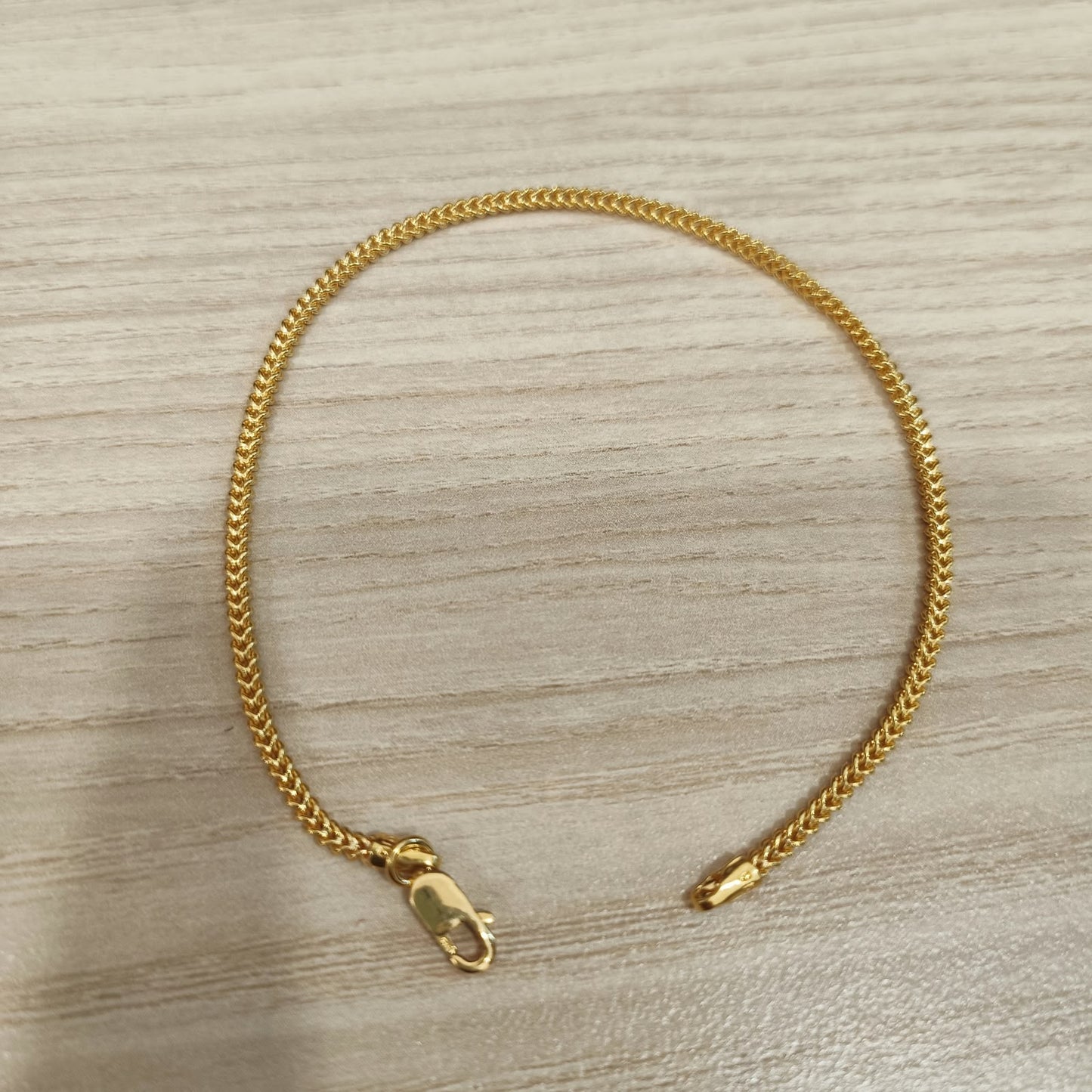 916 Gold Hollow Box Bracelet | Lightweight Classic 22K Gold Design