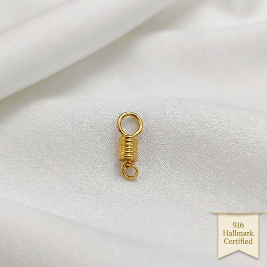 916 Gold Amulet Hook | Classic 22K Gold Accessory