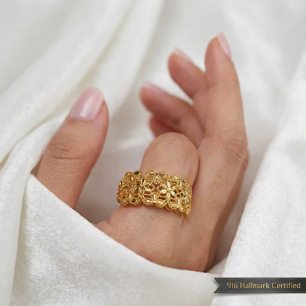 916 Gold Serenity Petal Ring | Elegant 22K Floral Design