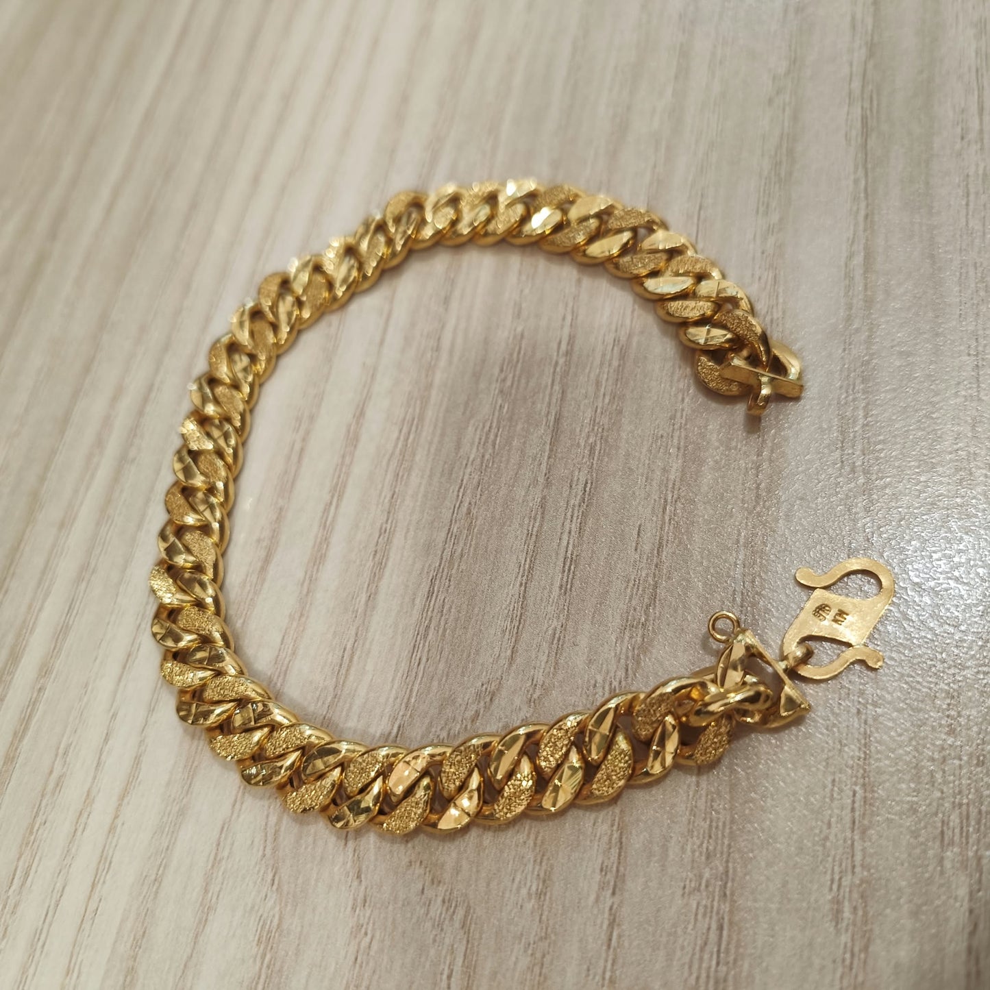 22K / 916 空心米洛/牛仔手链 简约典雅