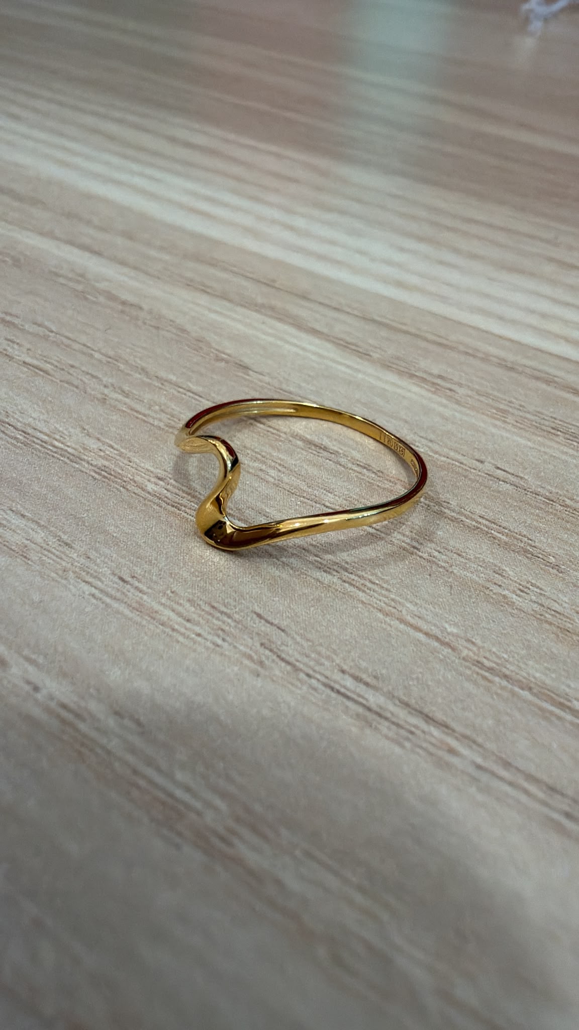 916 黄金波浪羽毛戒指