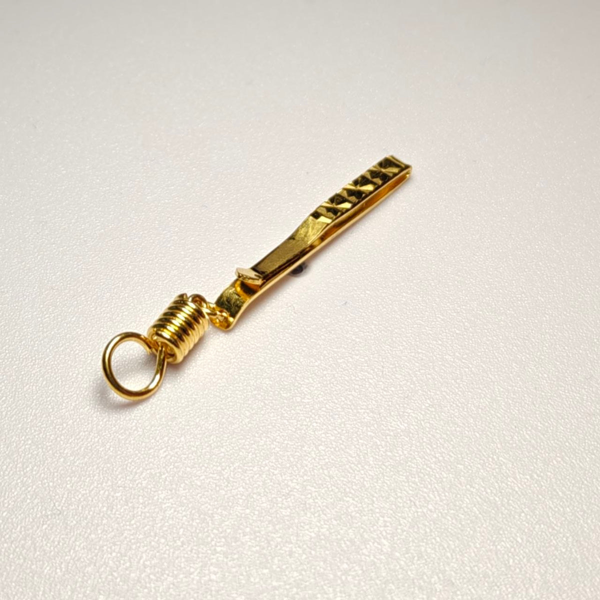 22k / 916 Gold Amulet Clip Simple and Elegant