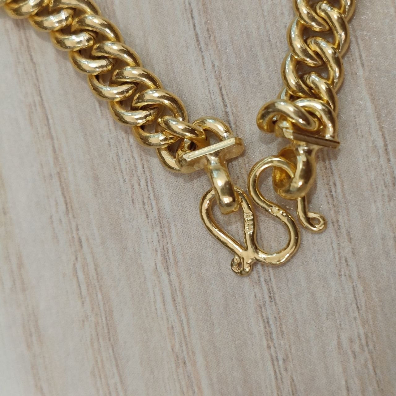 916 Gold Lightweight Hollow Fish bone Chain | 22K Gold