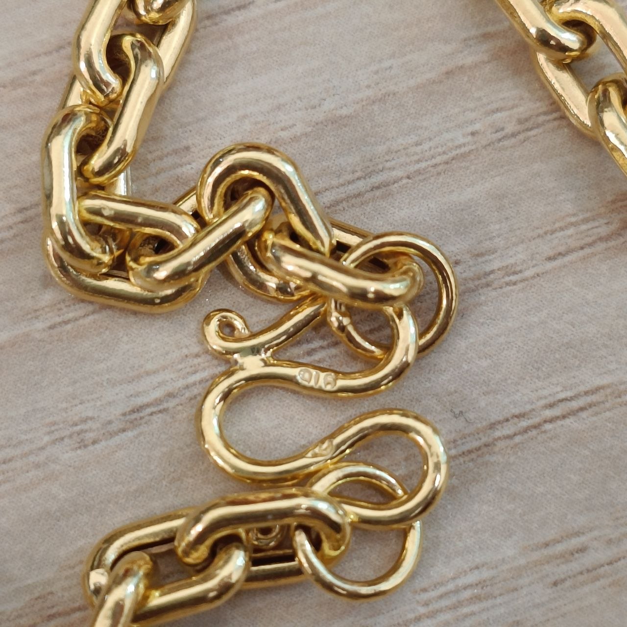 916 Gold Hollow Wanzi Chain | Lightweight 22K Gold Necklace