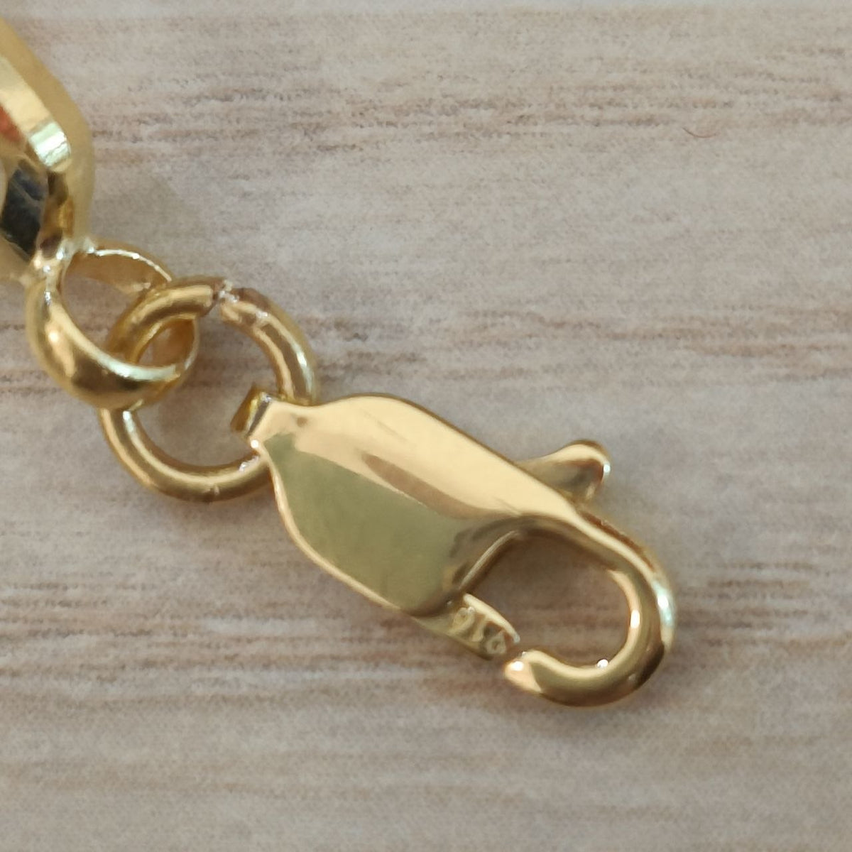 916 Gold Hollow Wan Zi Bracelet | Elegant 22K Gold Design
