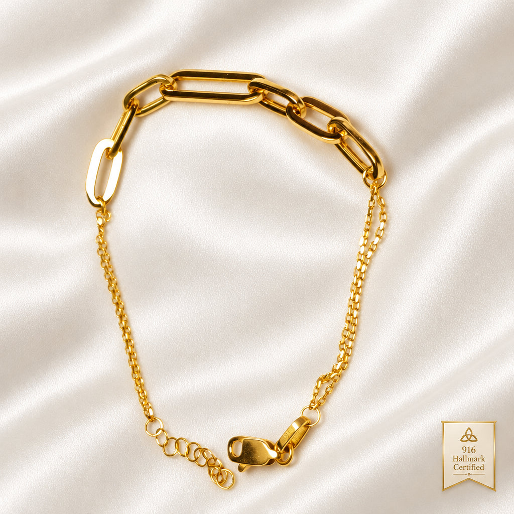 916 gold Wanzi link bracelet with elongated links and fine chain