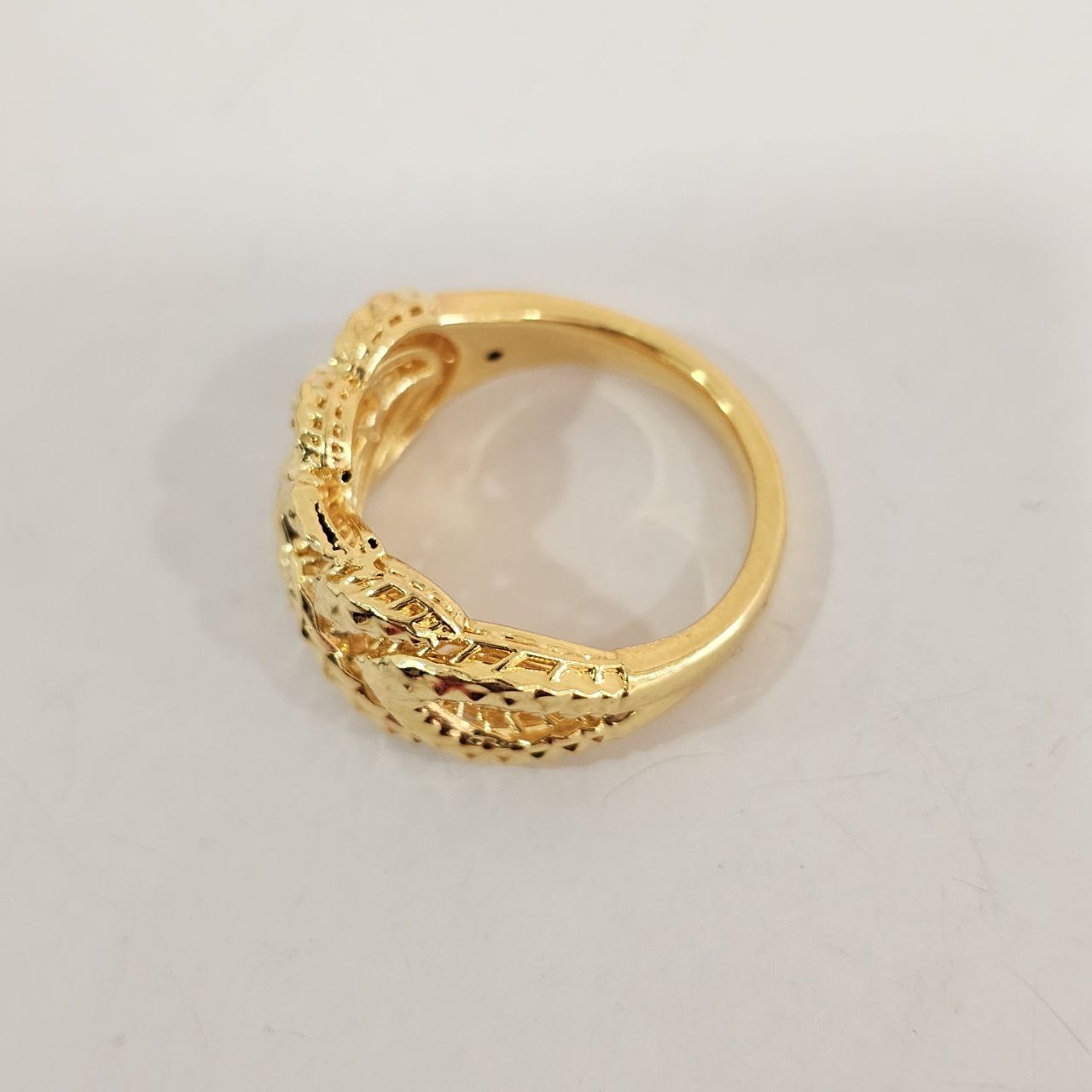 916 Gold Hollow Adira Ring V3