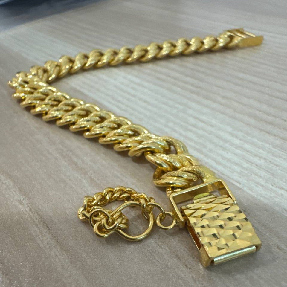 916 Gold Coconut Bracelet Heavier version