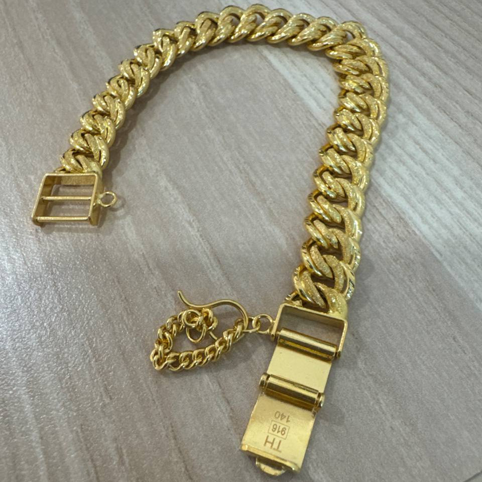 916 Gold Coconut Bracelet Heavier version