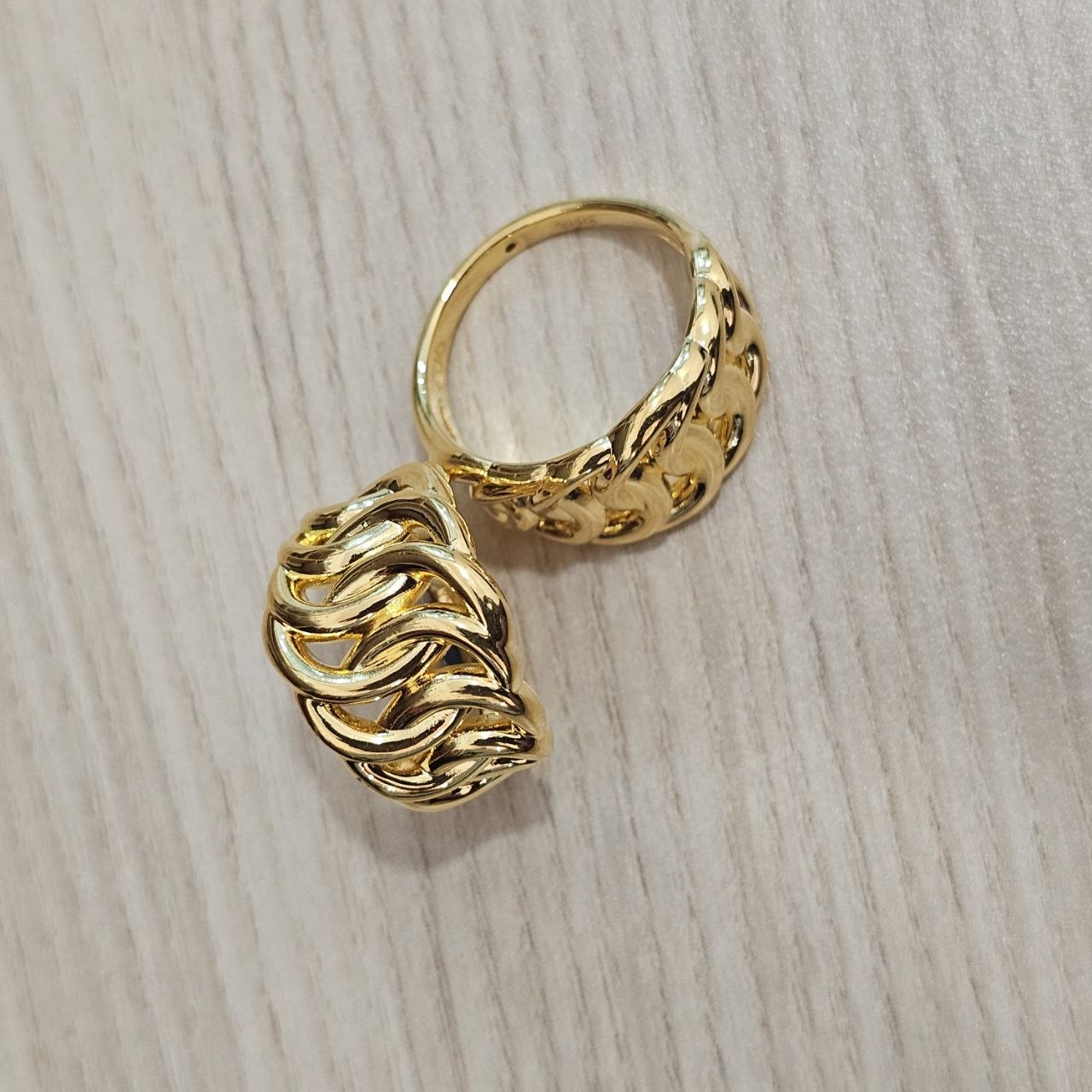 916 Gold Crescent Chain Ring Latest Design Bold and Feather Light
