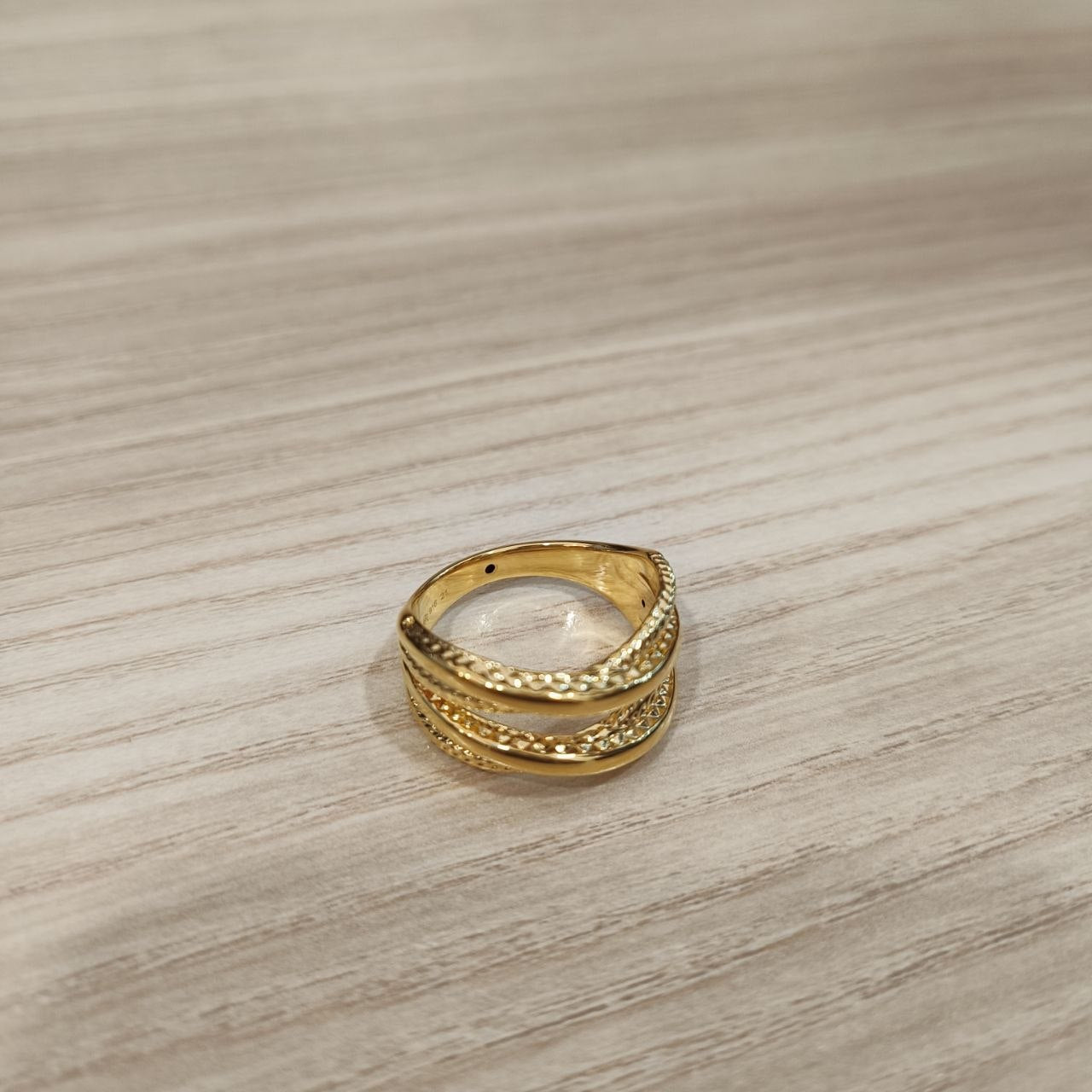 916 Gold Double Cross Wide Ring | Lightweight 22K Crisscross Design