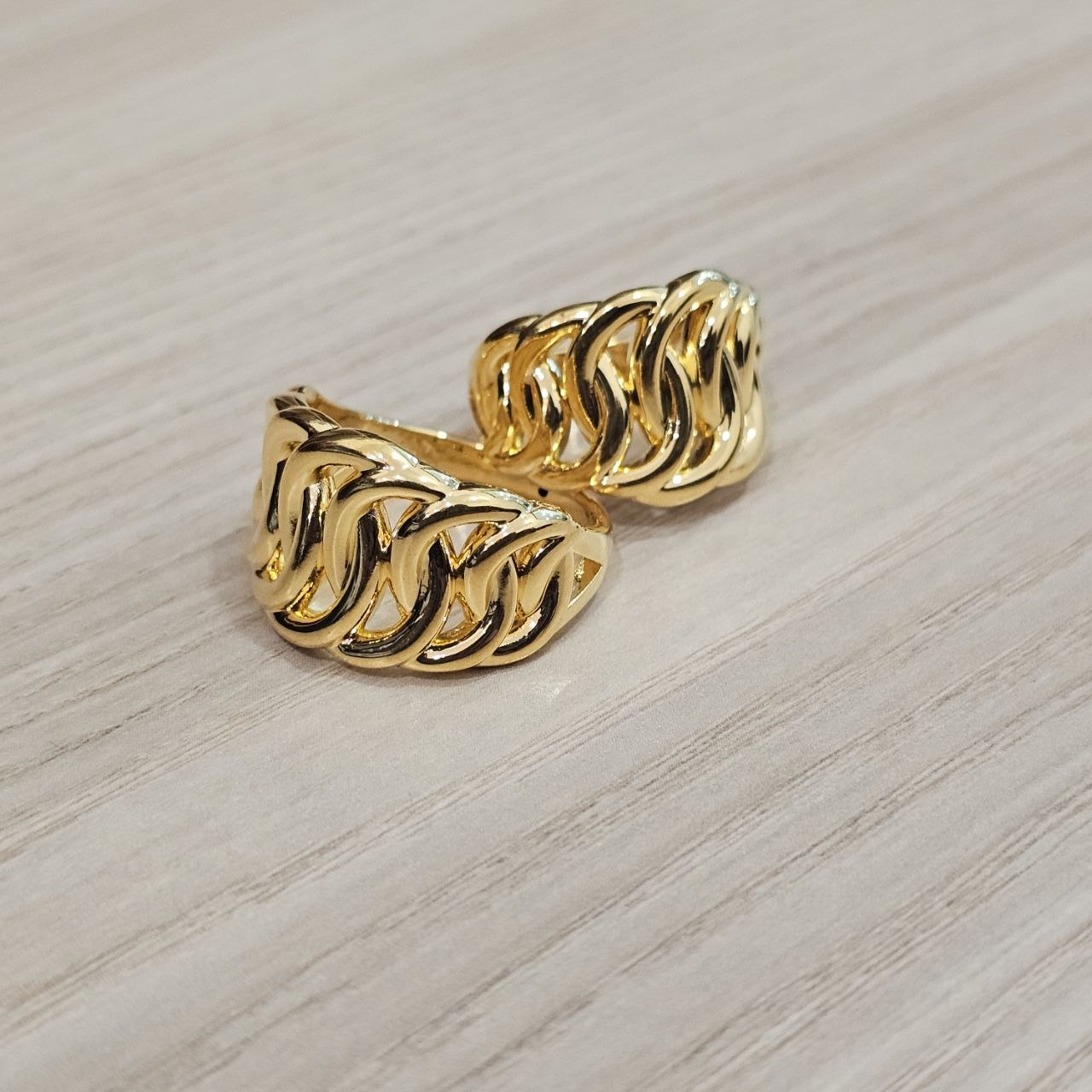 916 Gold Crescent Chain Ring Latest Design Bold and Feather Light