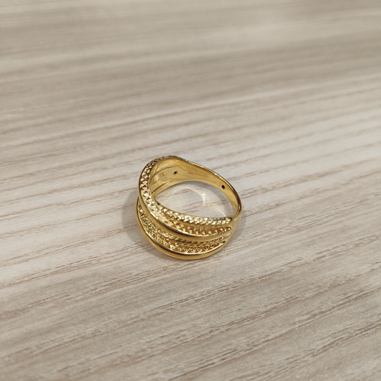 916 Gold Double Cross Wide Ring | Lightweight 22K Crisscross Design